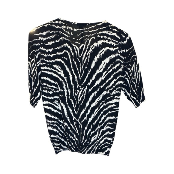 Ann Taylor Black and White Zebra Medium button front silk blend top - Picture 7 of 10